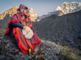 Descubre tu conexion espiritual: Tour de 2 Dias y 1 Noche en Ausangate